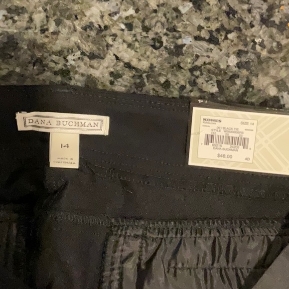 NWT Dana Buckman Slimming Pants - Picture 4 of 5